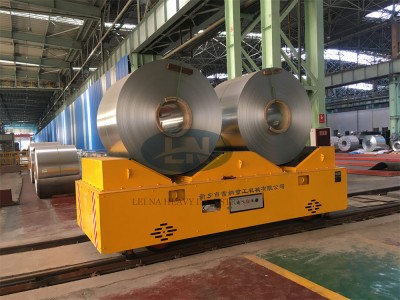 Nízkonapěťové železniční přepravní auto